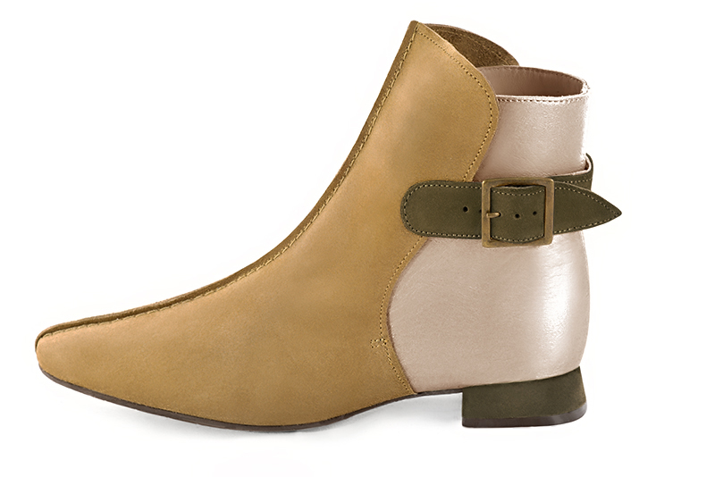 Mustard yellow, gold and khaki green women's ankle boots with buckles at the back. Square toe. Flat flare heels. Profile view - Florence KOOIJMAN
